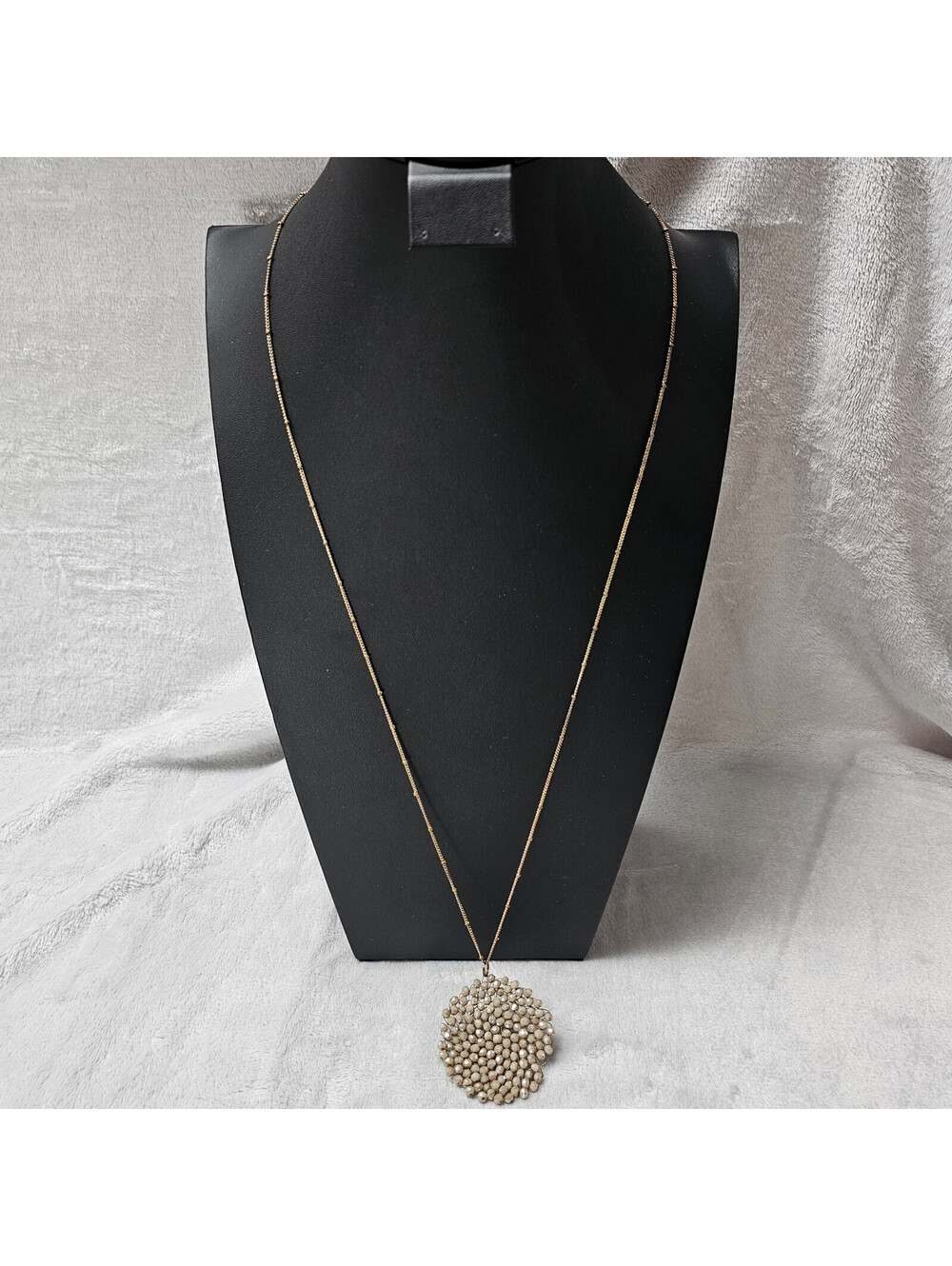 Gold Tone Woven Crystal Cluster Disc Pendant Necklace 34in Champagne Statement